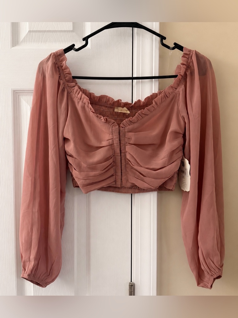 NWT Altar’d State Ruched Long Sleeve Crop Top